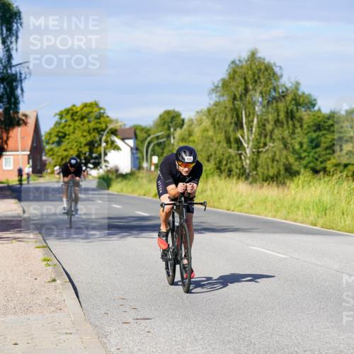 31.08.2025 - Elbe Triathlon Hamburg Michael Burmester http://msf.ph/oto/8666068 31.08.2025 09:33:50 Radfahren 458, 655 meine-sportfotos.de
