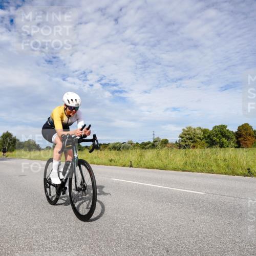 31.08.2025 - Elbe Triathlon Hamburg Michael Burmester http://msf.ph/oto/8666069 31.08.2025 10:23:40 Radfahren 836, 945, 1065, 1095 meine-sportfotos.de