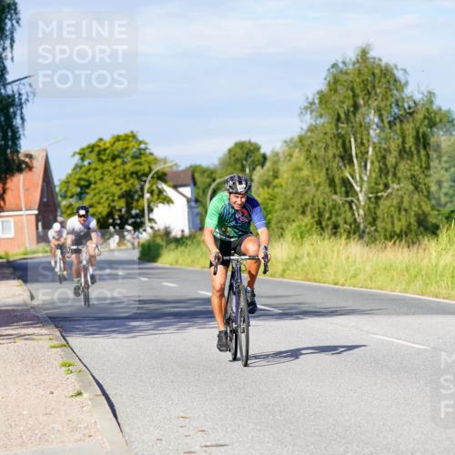 31.08.2025 - Elbe Triathlon Hamburg Michael Burmester http://msf.ph/oto/8666165 31.08.2025 09:34:35 Radfahren 228, 257, 410, 739 meine-sportfotos.de