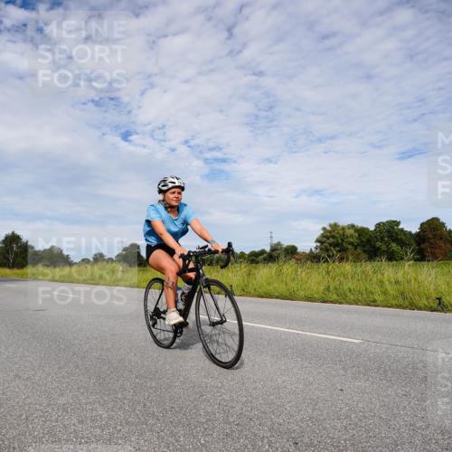31.08.2025 - Elbe Triathlon Hamburg Michael Burmester http://msf.ph/oto/8666172 31.08.2025 10:25:09 Radfahren 782, 929, 958, 1003, 1039, 1096 meine-sportfotos.de