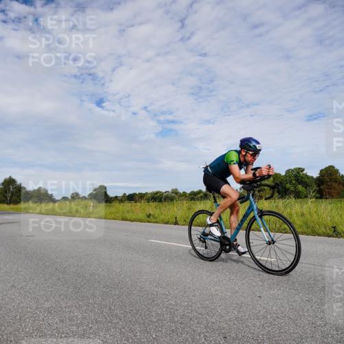 31.08.2025 - Elbe Triathlon Hamburg Michael Burmester http://msf.ph/oto/8666203 31.08.2025 10:25:43 Radfahren 692, 948, 1054, 1133 meine-sportfotos.de