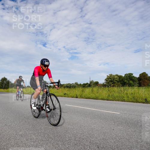 31.08.2025 - Elbe Triathlon Hamburg Michael Burmester http://msf.ph/oto/8666225 31.08.2025 10:26:04 Radfahren 768, 806, 1082 meine-sportfotos.de