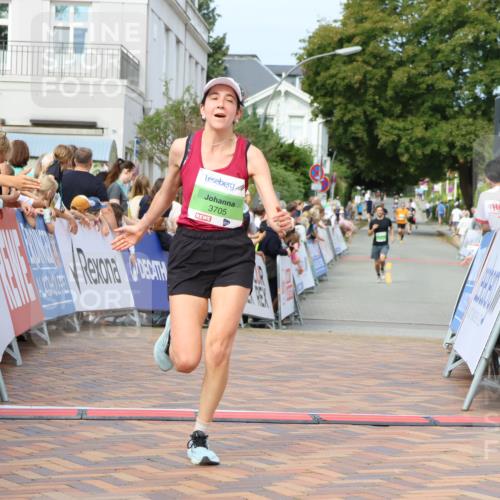 31.08.2025 - 21. Blankeneser Heldenlauf Strokosch-Dieckow http://msf.ph/oto/8666226 31.08.2025 10:58:41 Ziel 3064, 3651, 3705, 3457 meine-sportfotos.de