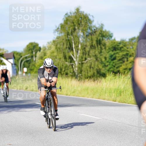 31.08.2025 - Elbe Triathlon Hamburg Michael Burmester http://msf.ph/oto/8666263 31.08.2025 09:35:14 Radfahren 250, 425, 446, 532, 766 meine-sportfotos.de