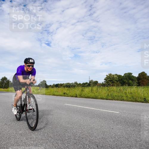 31.08.2025 - Elbe Triathlon Hamburg Michael Burmester http://msf.ph/oto/8666304 31.08.2025 10:27:46 Radfahren 401, 797, 1057, 1098, 1148 meine-sportfotos.de