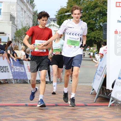 31.08.2025 - 21. Blankeneser Heldenlauf Strokosch-Dieckow http://msf.ph/oto/8666320 31.08.2025 10:58:35 Ziel 3064, 3651, 3457 meine-sportfotos.de