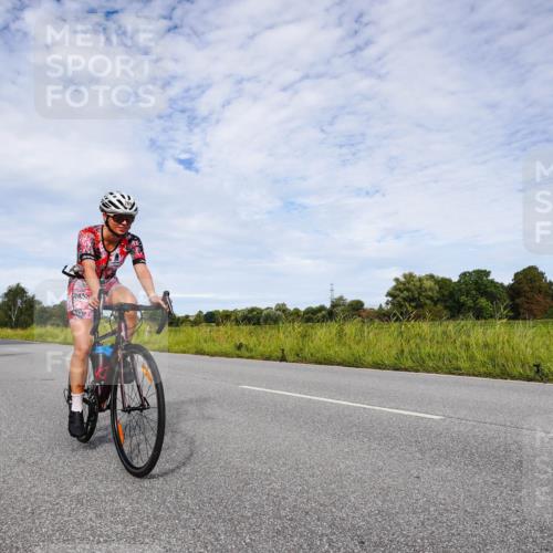 31.08.2025 - Elbe Triathlon Hamburg Michael Burmester http://msf.ph/oto/8666347 31.08.2025 10:28:41 Radfahren 701, 789, 852, 913, 991, 1123 meine-sportfotos.de