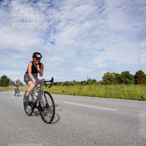 31.08.2025 - Elbe Triathlon Hamburg Michael Burmester http://msf.ph/oto/8666392 31.08.2025 10:29:50 Radfahren 775, 888, 894, 1017, 1155 meine-sportfotos.de
