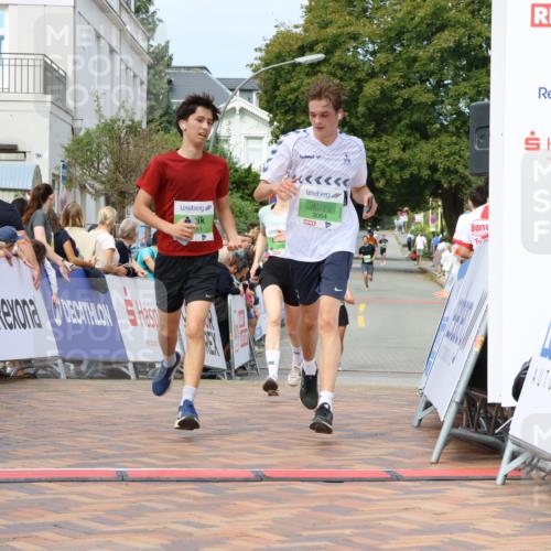 31.08.2025 - 21. Blankeneser Heldenlauf Strokosch-Dieckow http://msf.ph/oto/8666431 31.08.2025 10:58:34 Ziel 3064, 3651, 3457 meine-sportfotos.de