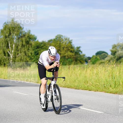 31.08.2025 - Elbe Triathlon Hamburg Michael Burmester http://msf.ph/oto/8666502 31.08.2025 09:37:08 Radfahren 254, 309, 436, 470, 626, 677, 695, 747 meine-sportfotos.de