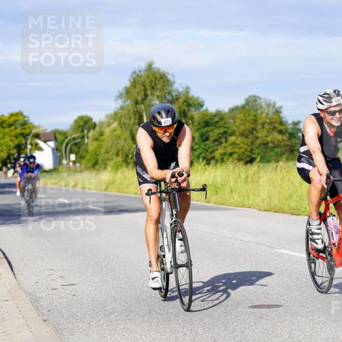 31.08.2025 - Elbe Triathlon Hamburg Michael Burmester http://msf.ph/oto/8666521 31.08.2025 09:37:12 Radfahren 254, 309, 325, 470, 557, 626, 677, 695 meine-sportfotos.de