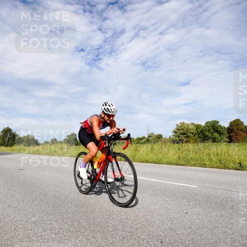 31.08.2025 - Elbe Triathlon Hamburg Michael Burmester http://msf.ph/oto/8666547 31.08.2025 10:32:44 Radfahren 786, 1174, 1195 meine-sportfotos.de