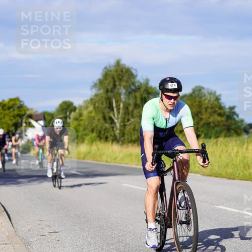 31.08.2025 - Elbe Triathlon Hamburg Michael Burmester http://msf.ph/oto/8666569 31.08.2025 09:37:24 Radfahren 331, 474, 479, 529, 530, 638, 728, 741, 918 meine-sportfotos.de