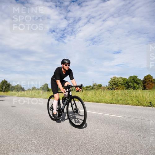 31.08.2025 - Elbe Triathlon Hamburg Michael Burmester http://msf.ph/oto/8666570 31.08.2025 10:33:16 Radfahren 1139, 1157, 1169, 1170, 1191 meine-sportfotos.de