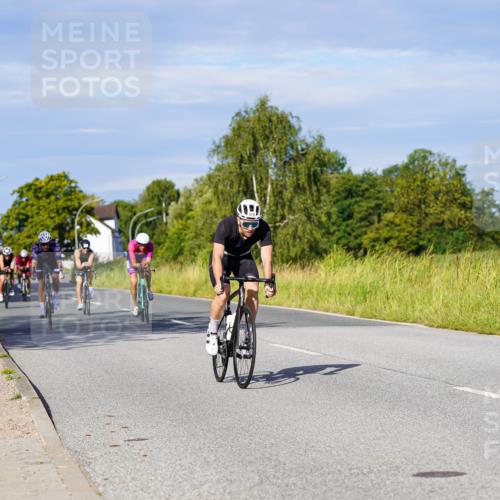 31.08.2025 - Elbe Triathlon Hamburg Michael Burmester http://msf.ph/oto/8666572 31.08.2025 09:37:25 Radfahren 331, 474, 479, 529, 530, 638, 728, 741, 918 meine-sportfotos.de