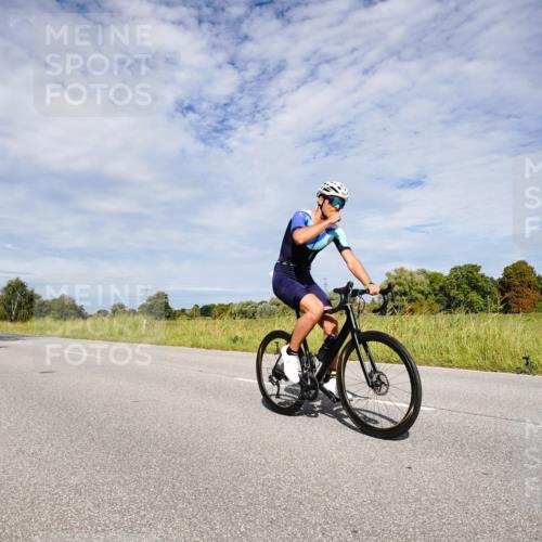 31.08.2025 - Elbe Triathlon Hamburg Michael Burmester http://msf.ph/oto/8666583 31.08.2025 10:33:26 Radfahren 826, 838, 850, 859, 908, 944, 1119, 1177, 1235, 1241 meine-sportfotos.de