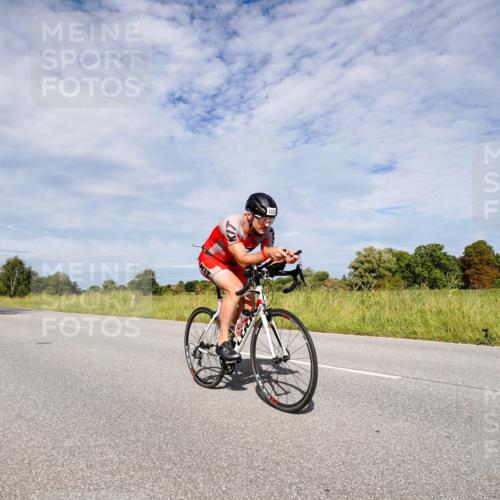 31.08.2025 - Elbe Triathlon Hamburg Michael Burmester http://msf.ph/oto/8666613 31.08.2025 10:33:50 Radfahren 1025, 1223, 1238 meine-sportfotos.de