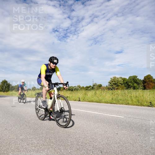31.08.2025 - Elbe Triathlon Hamburg Michael Burmester http://msf.ph/oto/8666616 31.08.2025 10:33:56 Radfahren 1025, 1238 meine-sportfotos.de