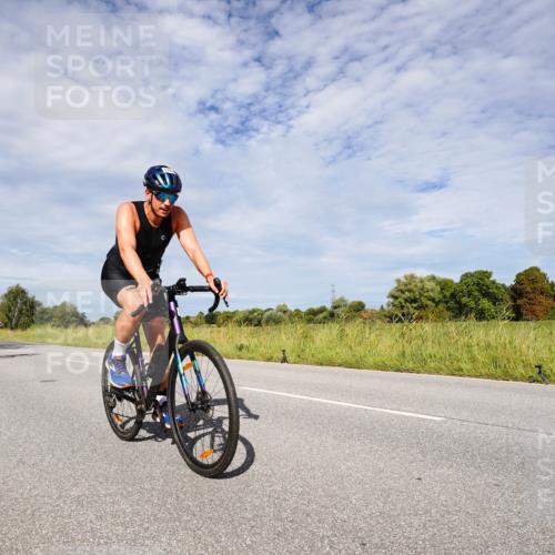 31.08.2025 - Elbe Triathlon Hamburg Michael Burmester http://msf.ph/oto/8666649 31.08.2025 10:34:35 Radfahren 947, 968, 1078, 1150, 1204, 1221 meine-sportfotos.de