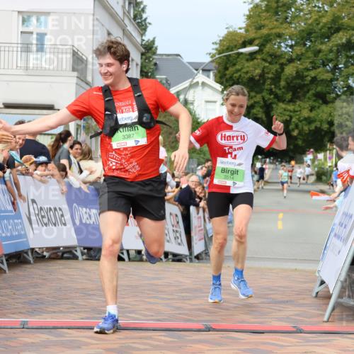 31.08.2025 - 21. Blankeneser Heldenlauf Strokosch-Dieckow http://msf.ph/oto/8666686 31.08.2025 10:58:08 Ziel 3389, 3514, 3425, 3387 meine-sportfotos.de