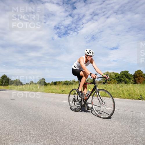 31.08.2025 - Elbe Triathlon Hamburg Michael Burmester http://msf.ph/oto/8666688 31.08.2025 10:35:11 Radfahren 794, 957, 1034, 1126 meine-sportfotos.de