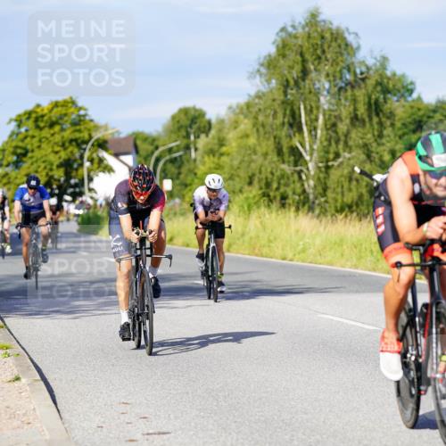 31.08.2025 - Elbe Triathlon Hamburg Michael Burmester http://msf.ph/oto/8666703 31.08.2025 09:38:02 Radfahren 252, 304, 335, 391, 403, 405, 540, 551, 554, 854, 895 meine-sportfotos.de