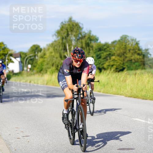 31.08.2025 - Elbe Triathlon Hamburg Michael Burmester http://msf.ph/oto/8666708 31.08.2025 09:38:03 Radfahren 252, 304, 335, 391, 403, 405, 540, 551, 554, 854, 895 meine-sportfotos.de