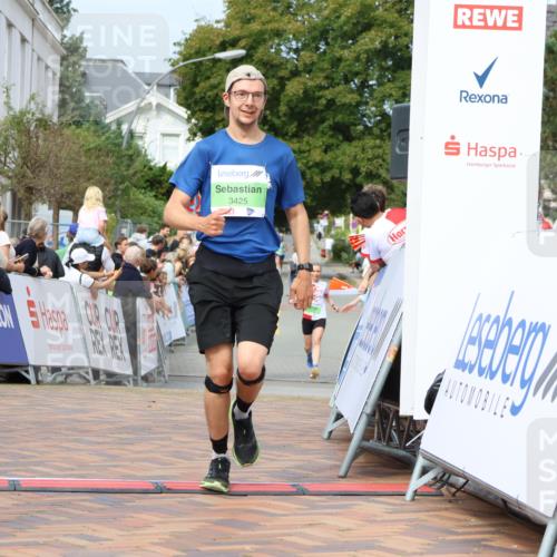 31.08.2025 - 21. Blankeneser Heldenlauf Strokosch-Dieckow http://msf.ph/oto/8666741 31.08.2025 10:58:03 Ziel 3389, 3460, 3425, 3387 meine-sportfotos.de