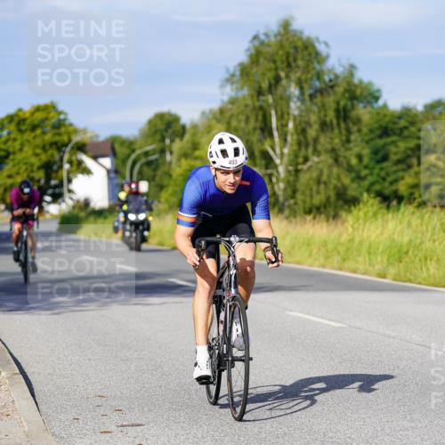 31.08.2025 - Elbe Triathlon Hamburg Michael Burmester http://msf.ph/oto/8666742 31.08.2025 09:38:09 Radfahren 289, 304, 335, 370, 403, 405, 506, 788, 854, 895 meine-sportfotos.de