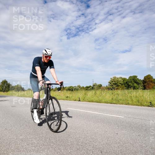 31.08.2025 - Elbe Triathlon Hamburg Michael Burmester http://msf.ph/oto/8666777 31.08.2025 10:36:41 Radfahren 920, 1024, 1042, 1113, 1137, 1222 meine-sportfotos.de