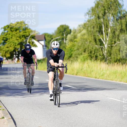 31.08.2025 - Elbe Triathlon Hamburg Michael Burmester http://msf.ph/oto/8666822 31.08.2025 09:38:37 Radfahren 255, 308, 481, 549, 574, 701 meine-sportfotos.de