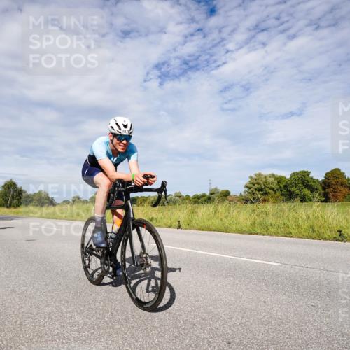 31.08.2025 - Elbe Triathlon Hamburg Michael Burmester http://msf.ph/oto/8666844 31.08.2025 10:37:39 Radfahren 902, 1076, 1133, 1287 meine-sportfotos.de
