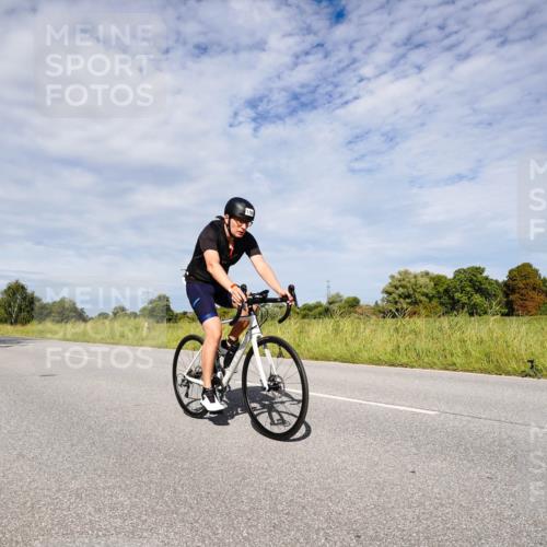 31.08.2025 - Elbe Triathlon Hamburg Michael Burmester http://msf.ph/oto/8666865 31.08.2025 10:37:59 Radfahren 950, 1051, 1070, 1088, 1166, 1315 meine-sportfotos.de