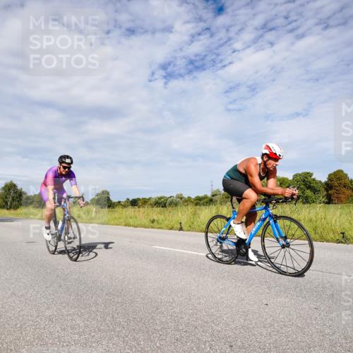 31.08.2025 - Elbe Triathlon Hamburg Michael Burmester http://msf.ph/oto/8666875 31.08.2025 10:38:05 Radfahren 879, 981, 1051, 1083, 1088, 1315 meine-sportfotos.de
