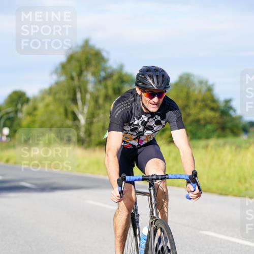 31.08.2025 - Elbe Triathlon Hamburg Michael Burmester http://msf.ph/oto/8666916 31.08.2025 09:39:07 Radfahren 260, 293, 424, 449, 453, 497, 653, 753, 922 meine-sportfotos.de