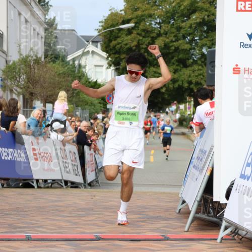 31.08.2025 - 21. Blankeneser Heldenlauf Strokosch-Dieckow http://msf.ph/oto/8666924 31.08.2025 10:57:55 Ziel 3421, 3460, 3539 meine-sportfotos.de