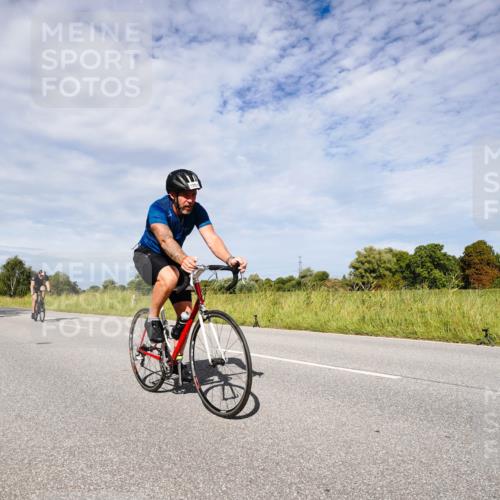 31.08.2025 - Elbe Triathlon Hamburg Michael Burmester http://msf.ph/oto/8666927 31.08.2025 10:38:41 Radfahren 634, 771, 972, 1201, 1274, 1291 meine-sportfotos.de
