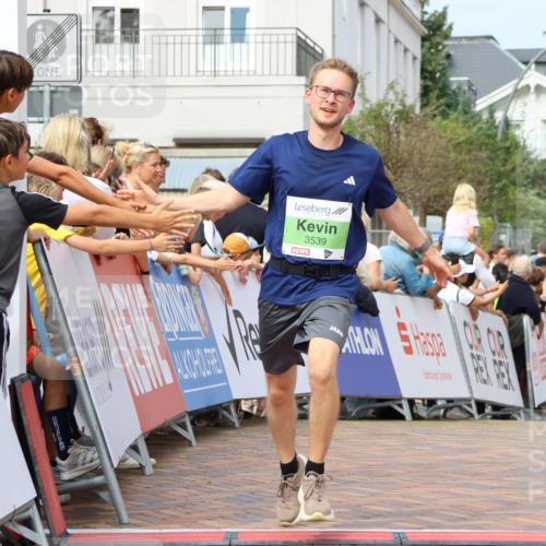 31.08.2025 - 21. Blankeneser Heldenlauf Strokosch-Dieckow http://msf.ph/oto/8666964 31.08.2025 10:57:51 Ziel 3559, 3421, 3460, 3539 meine-sportfotos.de