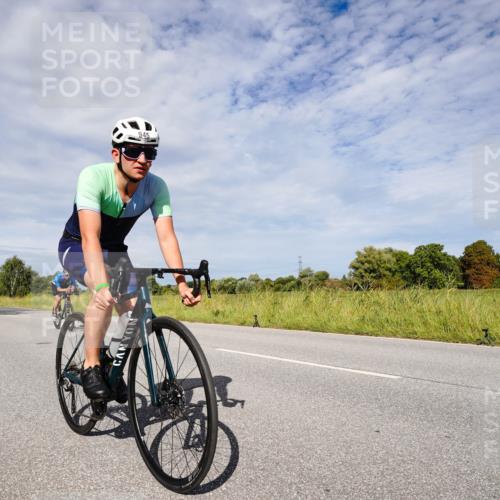 31.08.2025 - Elbe Triathlon Hamburg Michael Burmester http://msf.ph/oto/8666968 31.08.2025 10:39:30 Radfahren 836, 945, 1037, 1107, 1258, 1265 meine-sportfotos.de