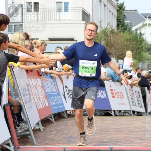 31.08.2025 - 21. Blankeneser Heldenlauf Strokosch-Dieckow http://msf.ph/oto/8666973 31.08.2025 10:57:51 Ziel 3559, 3421, 3460, 3539 meine-sportfotos.de