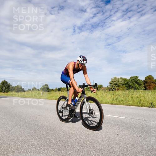 31.08.2025 - Elbe Triathlon Hamburg Michael Burmester http://msf.ph/oto/8666992 31.08.2025 10:39:47 Radfahren 762, 961, 964, 1080, 1145, 1149 meine-sportfotos.de