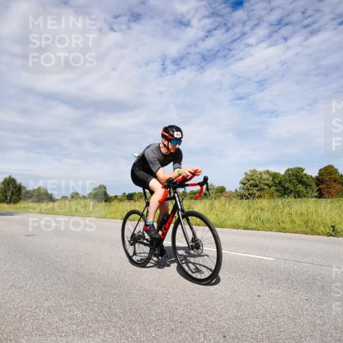 31.08.2025 - Elbe Triathlon Hamburg Michael Burmester http://msf.ph/oto/8666995 31.08.2025 10:39:48 Radfahren 964, 994, 1080, 1145, 1149 meine-sportfotos.de