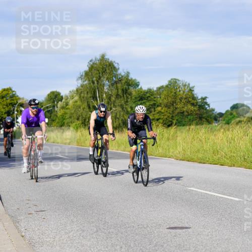 31.08.2025 - Elbe Triathlon Hamburg Michael Burmester http://msf.ph/oto/8666997 31.08.2025 09:39:33 Radfahren 346, 366, 478, 500, 511, 662, 687, 745 meine-sportfotos.de