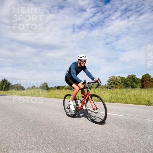 31.08.2025 - Elbe Triathlon Hamburg Michael Burmester http://msf.ph/oto/8667003 31.08.2025 10:40:00 Radfahren 962, 1095, 1158, 1286 meine-sportfotos.de