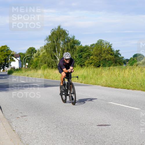31.08.2025 - Elbe Triathlon Hamburg Michael Burmester http://msf.ph/oto/8667007 31.08.2025 09:39:35 Radfahren 346, 366, 478, 511, 548 meine-sportfotos.de