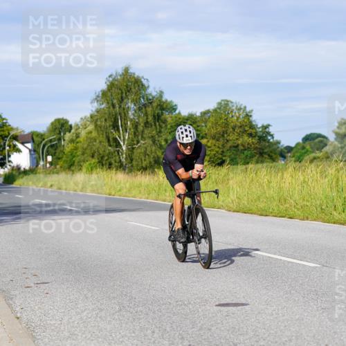 31.08.2025 - Elbe Triathlon Hamburg Michael Burmester http://msf.ph/oto/8667009 31.08.2025 09:39:35 Radfahren 346, 366, 478, 511, 548 meine-sportfotos.de