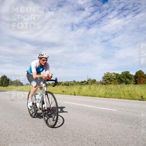 31.08.2025 - Elbe Triathlon Hamburg Michael Burmester http://msf.ph/oto/8667022 31.08.2025 10:40:28 Radfahren 861, 1272 meine-sportfotos.de