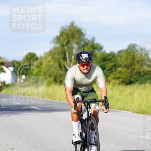 31.08.2025 - Elbe Triathlon Hamburg Michael Burmester http://msf.ph/oto/8667091 31.08.2025 09:40:15 Radfahren 265, 316, 434, 459, 525, 625, 785 meine-sportfotos.de
