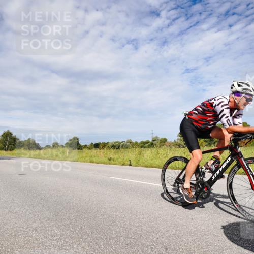 31.08.2025 - Elbe Triathlon Hamburg Michael Burmester http://msf.ph/oto/8667092 31.08.2025 10:41:48 Radfahren 772, 1099, 1161 meine-sportfotos.de