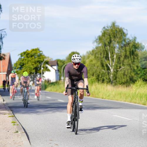 31.08.2025 - Elbe Triathlon Hamburg Michael Burmester http://msf.ph/oto/8667101 31.08.2025 09:40:20 Radfahren 288, 301, 406, 459, 462, 625, 627, 785 meine-sportfotos.de